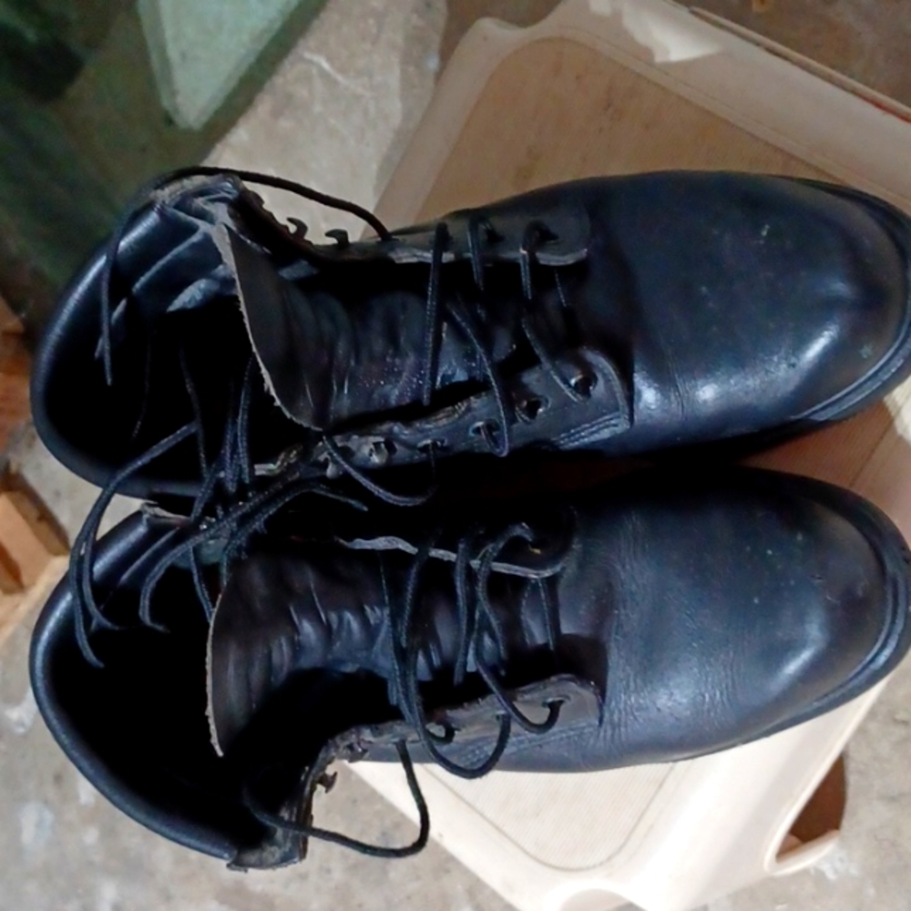 Men's Black Work Shoes